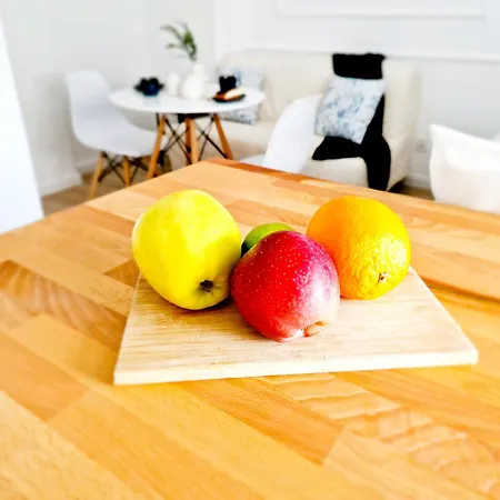 J&w Grójecka Glam Flat