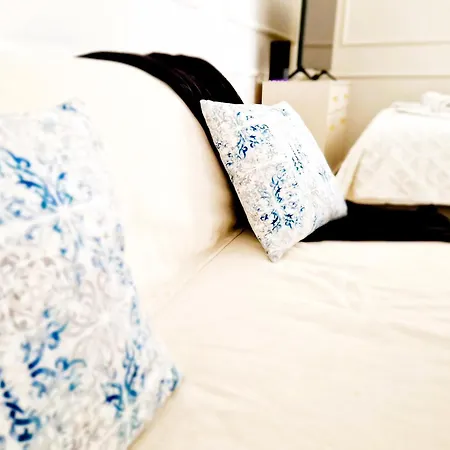 J&w Grójecka Glam Flat *