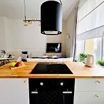 J&w Grojecka Glam Flat Διαμέρισμα Βαρσοβία